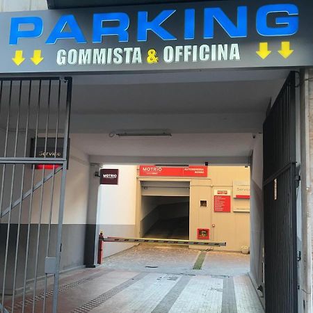 Suite 1,2 Porta Milano Centro Parking Free Extérieur photo